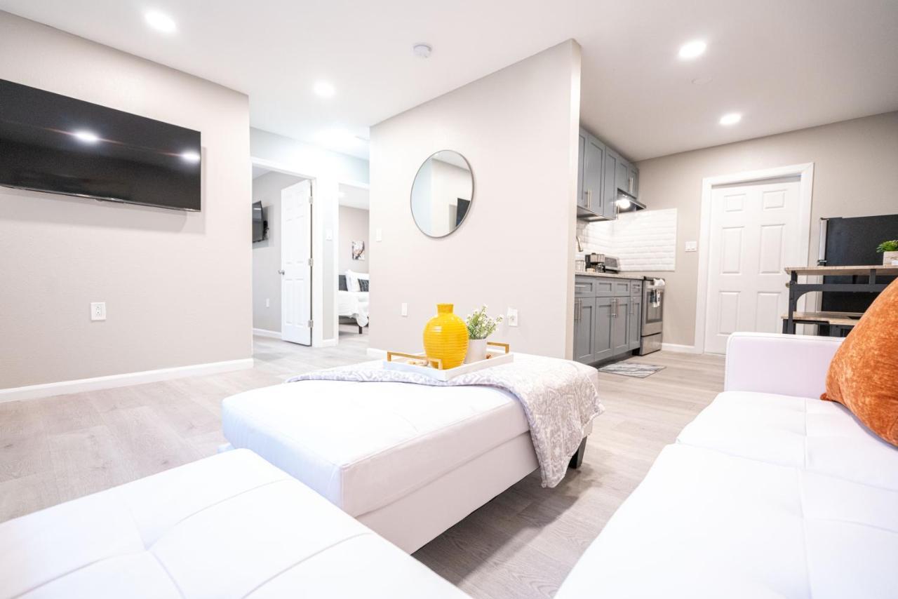 University Serenity Suites แทมปา ภายนอก รูปภาพ