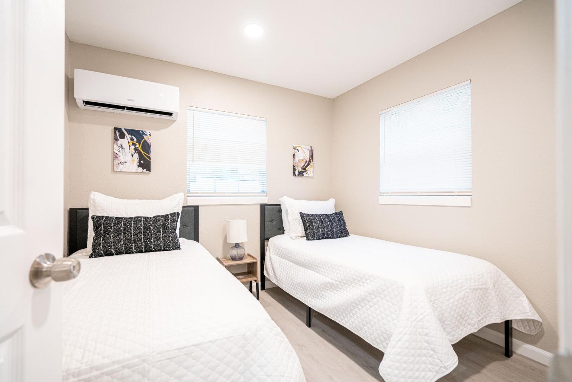 University Serenity Suites แทมปา ภายนอก รูปภาพ