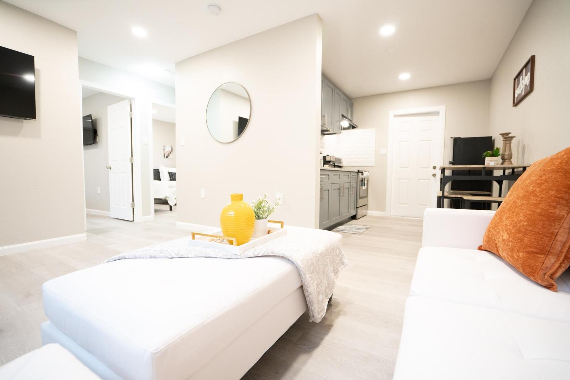 University Serenity Suites แทมปา ภายนอก รูปภาพ